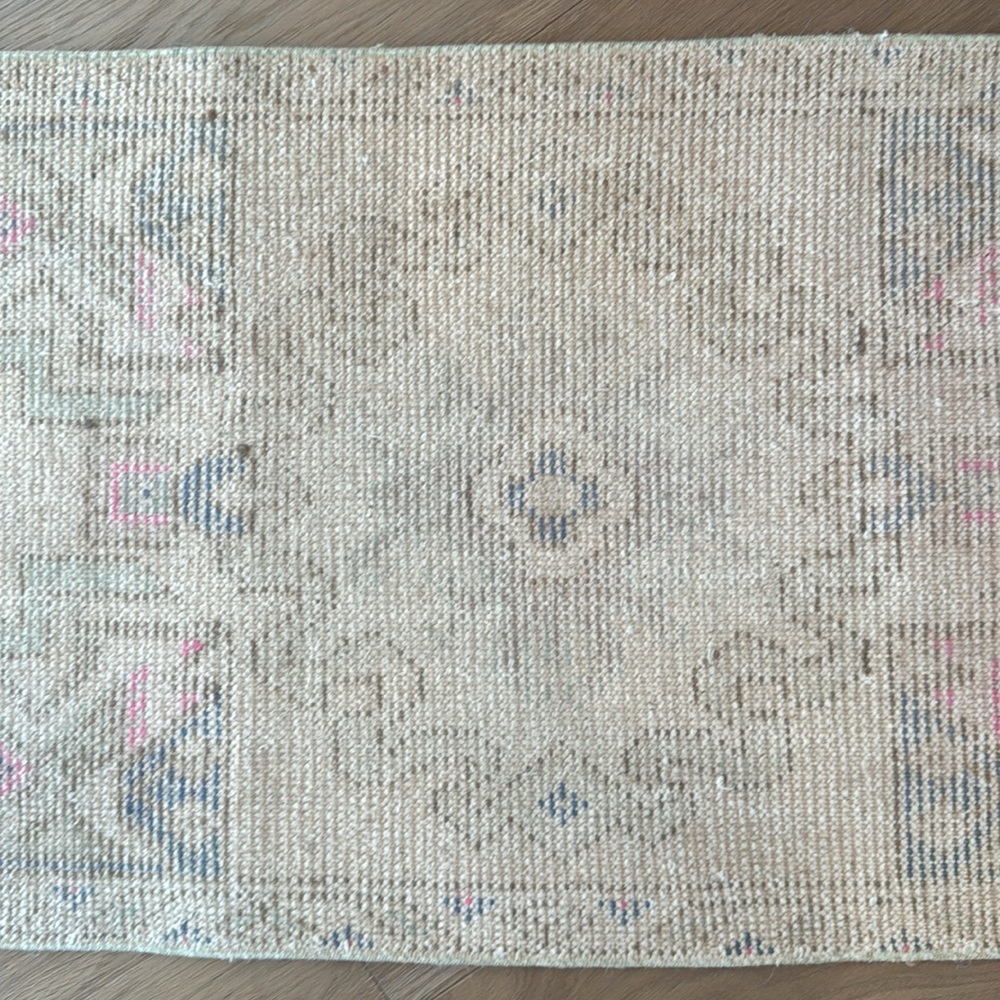 Vintage Turkish Hand Knotted Rug - Picture 3 of 8
